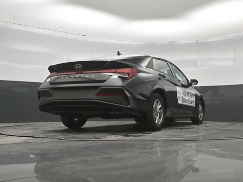 New 2026 Hyundai Elantra SE FWD image 36