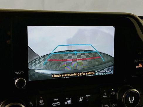 Certified 2023 Toyota Highlander LE FWD image 12