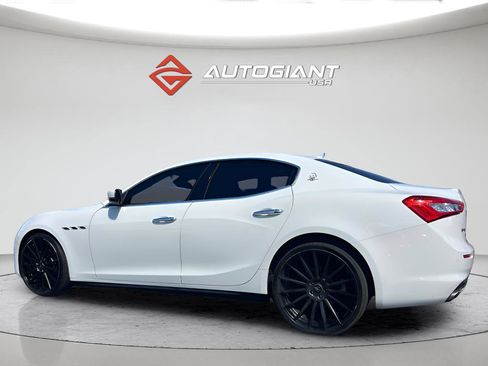 Used 2018 Maserati Ghibli RWD image 3