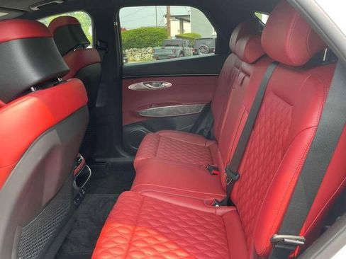 Used 2025 Genesis GV70 3.5T Sport w/ Sport Advanced Package image 14