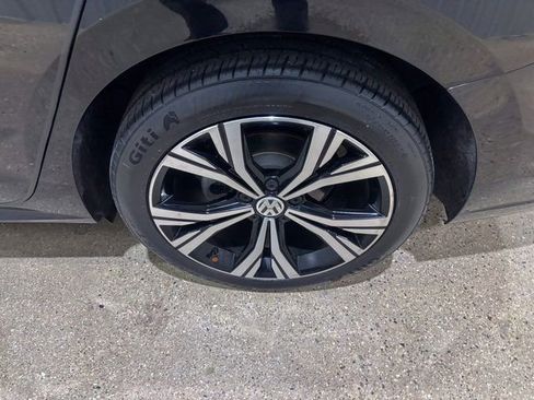 Used 2020 Volkswagen Passat 2.0T SEL image 31