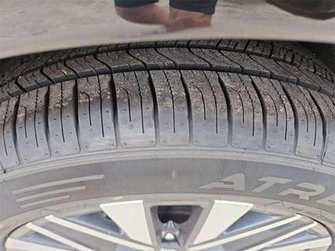 Used 2024 Nissan Altima 2.5 SV image 26