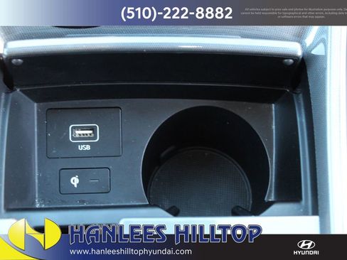 Used 2022 Hyundai Santa Fe Calligraphy image 24