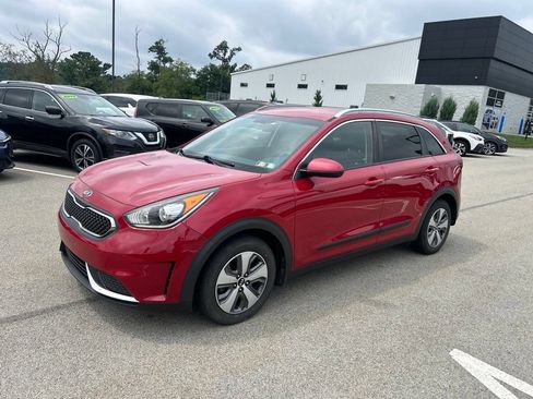 Used 2018 Kia Niro LX FWD image 3
