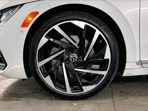 Used 2023 Volkswagen Arteon SEL Premium image 12
