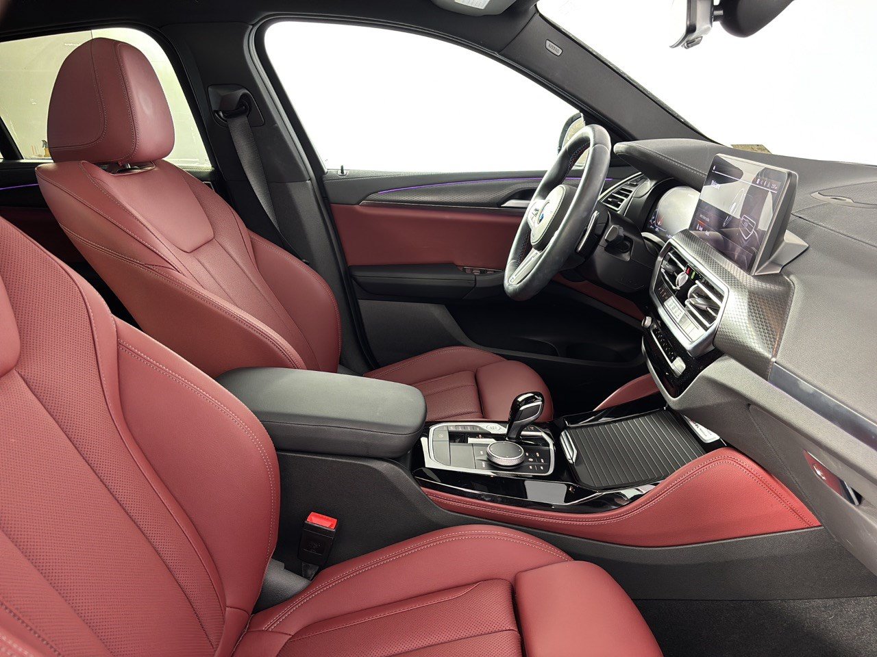 Certified 2025 BMW X4 M40i w/ Premium Package AWD/4WD image 30