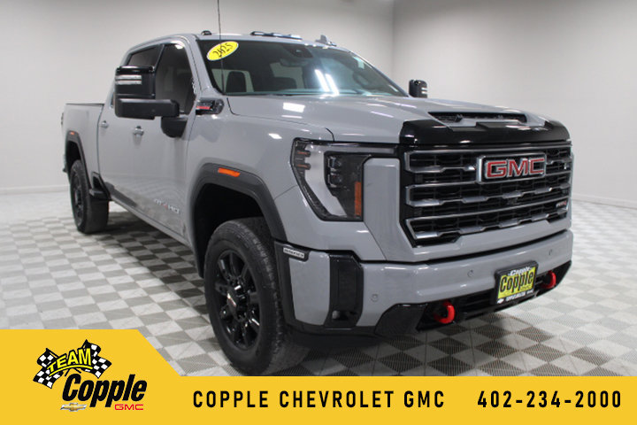 Used 2025 GMC Sierra 2500 AT4 w/ AT4 Premium Plus Package AWD/4WD 360° Tour
