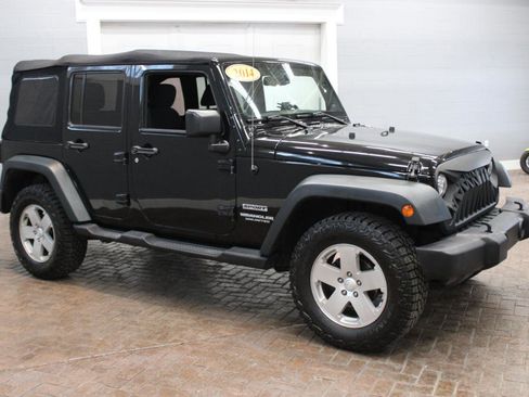Used 2014 Jeep Wrangler Unlimited Sport w/ Quick Order Package 23S AWD/4WD image 7