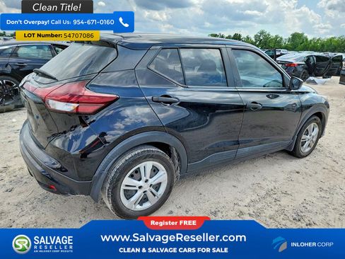 Used 2021 Nissan Kicks S FWD image 4
