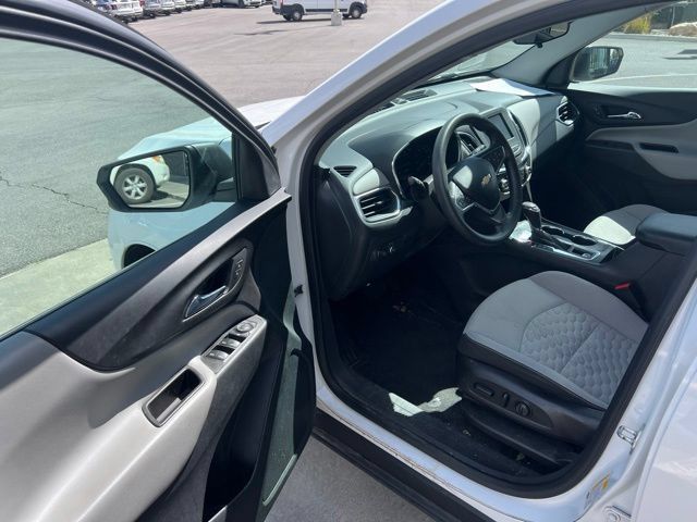 Used 2021 Chevrolet Equinox LS w/ LS Convenience Package FWD image 16