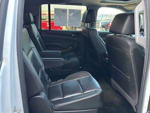 Used 2016 Chevrolet Suburban LT w/ Luxury Package image 14