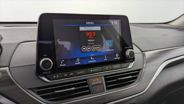Used 2025 Nissan Altima 2.5 SV FWD image 24