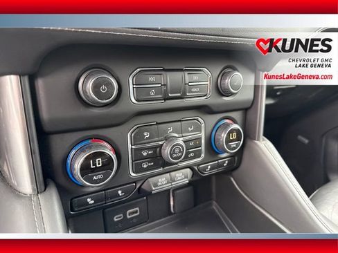Used 2024 Chevrolet Suburban LT AWD/4WD image 20