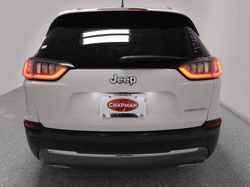 Used 2019 Jeep Cherokee Limited w/ Luxury Group FWD image 4