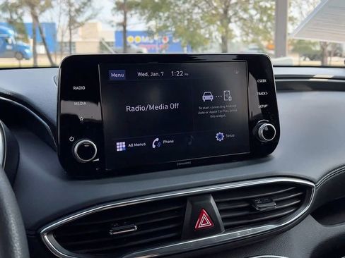 Certified 2022 Hyundai Santa Fe SEL image 28