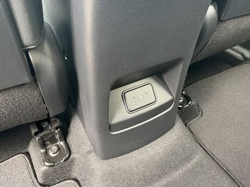 Used 2025 Kia Soul GT-Line FWD image 32