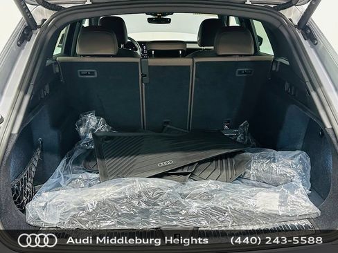 Certified 2025 Audi Q5 Premium AWD/4WD image 31