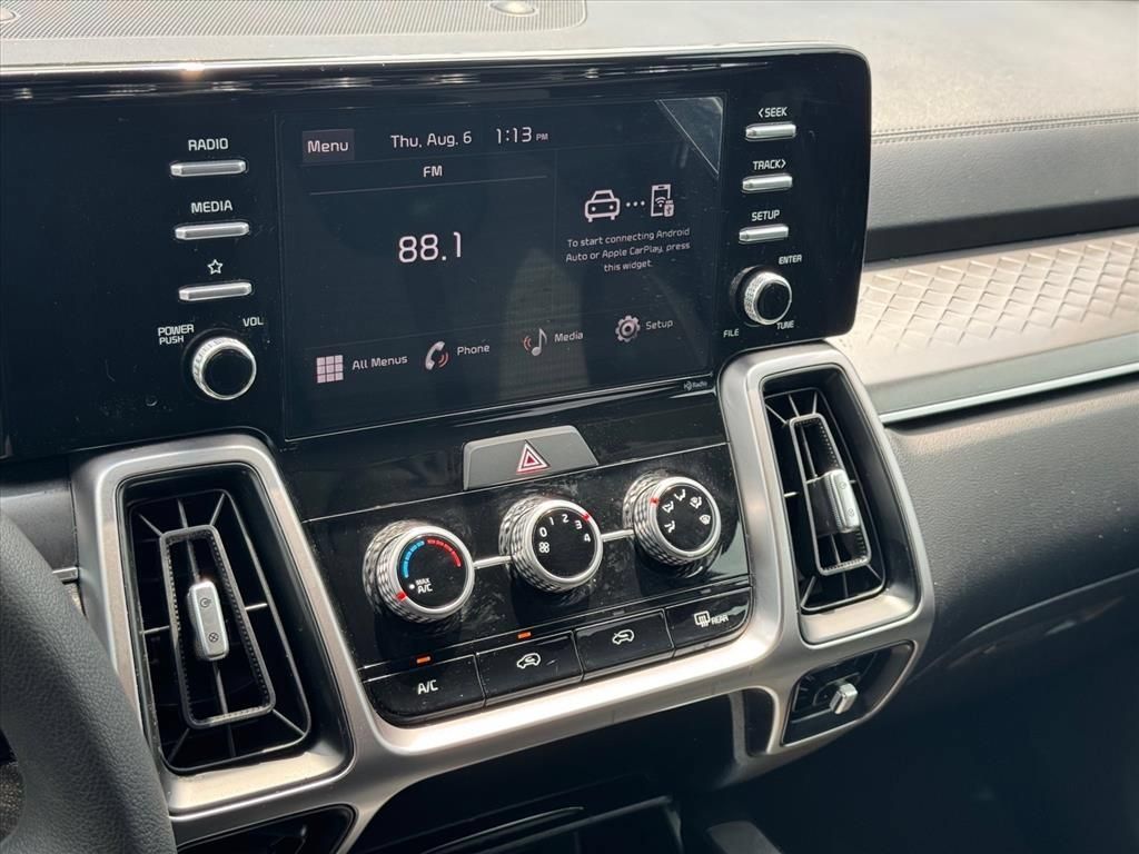 Certified 2023 Kia Sorento LX FWD image 21