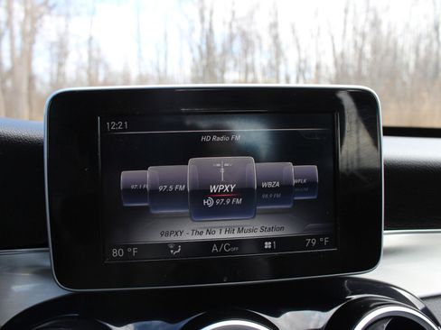 Used 2016 Mercedes-Benz C 300 4MATIC Sedan image 27