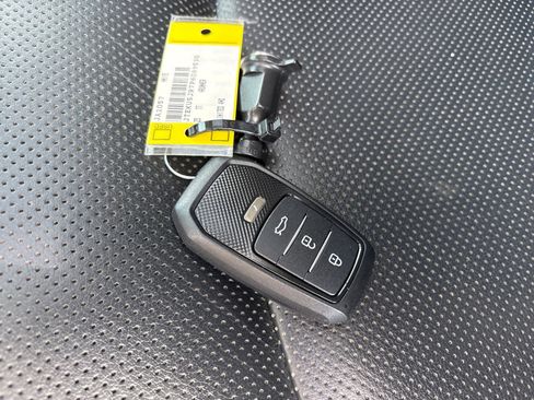 Used 2023 Toyota 4Runner Limited image 29