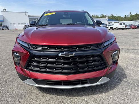 Used 2024 Chevrolet Blazer LT w/ Convenience Package AWD/4WD image 2