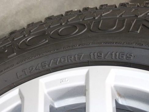 Used 2024 Toyota Tacoma SR5 RWD image 40