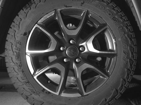 Used 2025 Jeep Compass Trailhawk AWD/4WD image 15