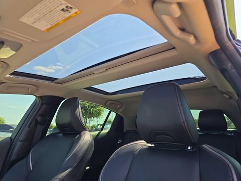 Used 2024 Toyota Prius XLE FWD image 26