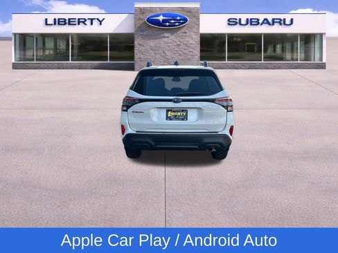 Used 2026 Subaru Forester Premium AWD/4WD image 9