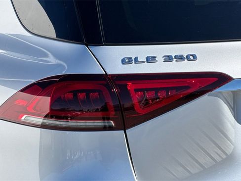Used 2020 Mercedes-Benz GLE 350 4MATIC image 26