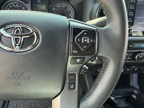 Used 2022 Toyota Tacoma TRD Pro AWD/4WD image 25