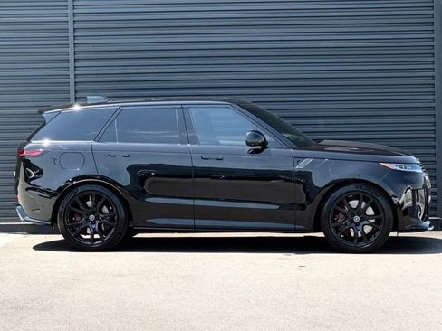 Used 2024 Land Rover Range Rover Sport AWD/4WD image 8