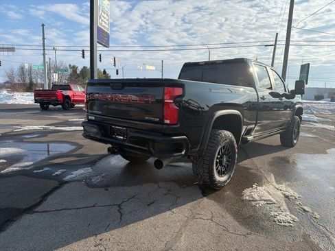 Used 2025 Chevrolet Silverado 2500 ZR2 image 6