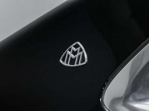Used 2019 Mercedes-Benz Maybach S 560 4MATIC image 32