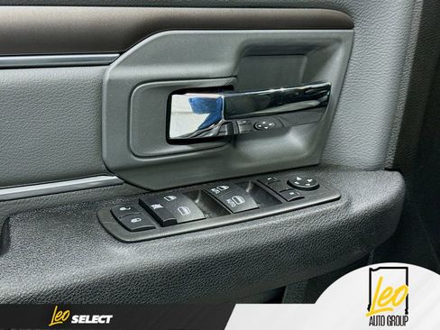 Used 2023 RAM 1500 Classic SLT w/ Electronics Group AWD/4WD image 20