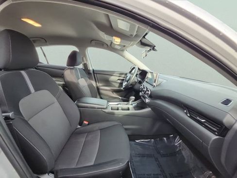 Used 2023 Nissan Sentra SV image 20