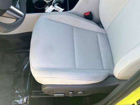 Certified 2025 Hyundai Kona SEL FWD image 19