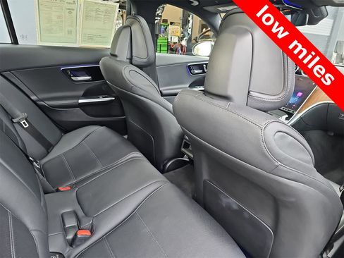 Used 2025 Mercedes-Benz C 300 Sedan image 16