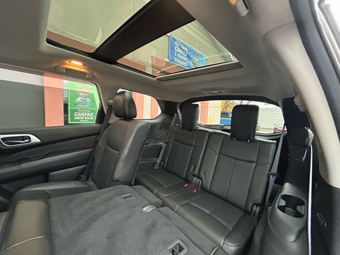 Used 2014 Nissan Pathfinder Platinum w/ Platinum Premium Package image 28