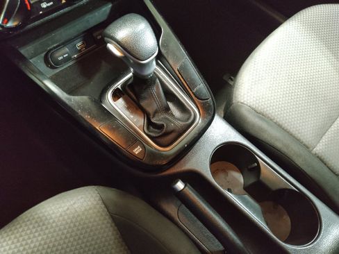 Used 2022 Kia Soul LX image 26