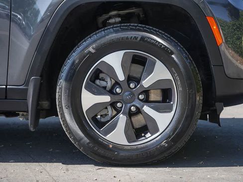 Used 2022 Jeep Grand Cherokee Limited 4xe w/ MOPAR Finishing Package AWD/4WD image 9