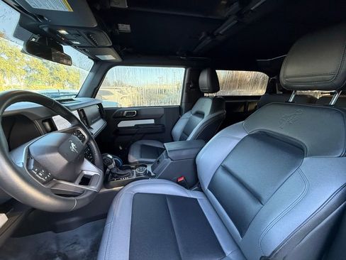 Used 2024 Ford Bronco Black Diamond w/ Sasquatch Package image 17