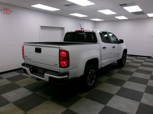 Used 2022 Chevrolet Colorado Z71 AWD/4WD image 12