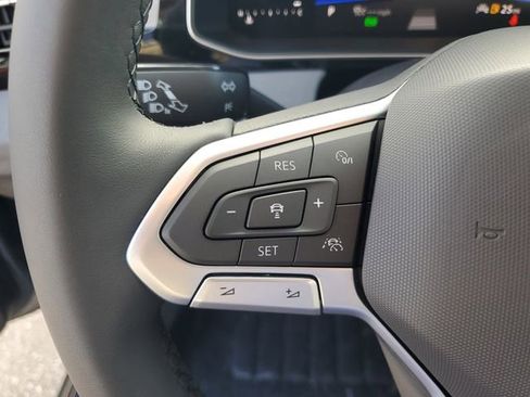 New 2026 Volkswagen Jetta SE FWD image 19