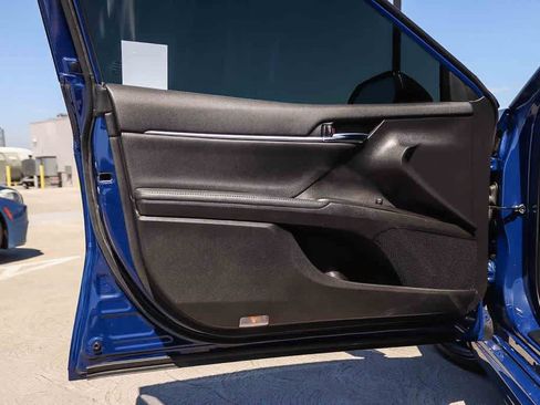 Used 2023 Toyota Camry XSE FWD image 21