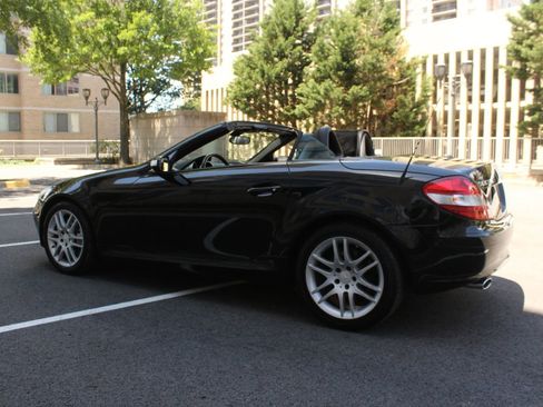 Used 2008 Mercedes-Benz SLK 350 image 9
