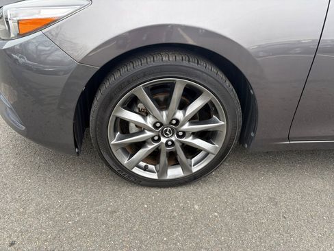 Used 2018 MAZDA MAZDA3 Touring image 27