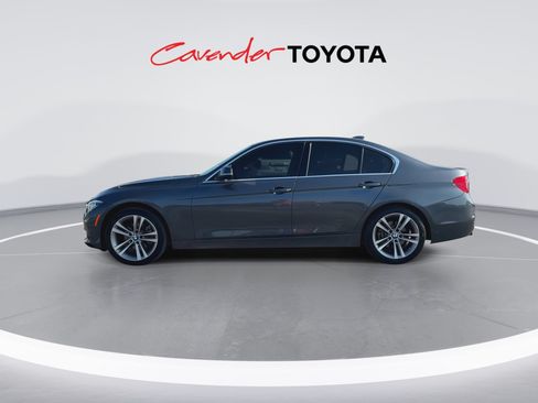 Used 2018 BMW 330i Sedan RWD image 5