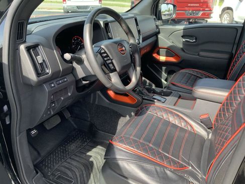 Used 2025 Nissan Frontier PRO-4X AWD/4WD image 21