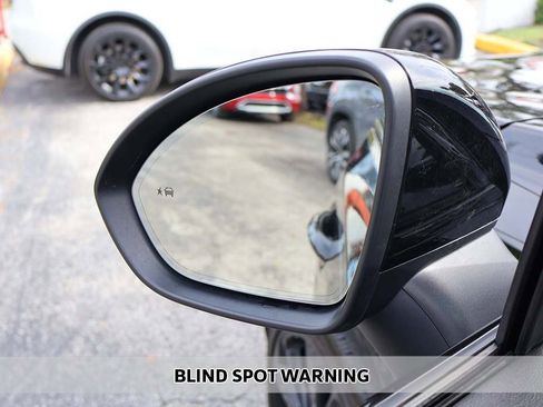 Used 2023 Buick Envision Essence w/ Sport Touring Package image 4